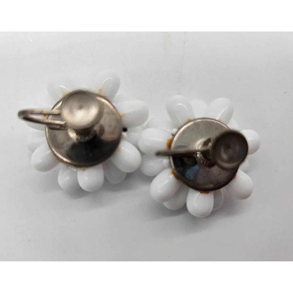 Vintage West Germany White Milk Glass Daisy Flower Screw Back Earrings Retro MCM